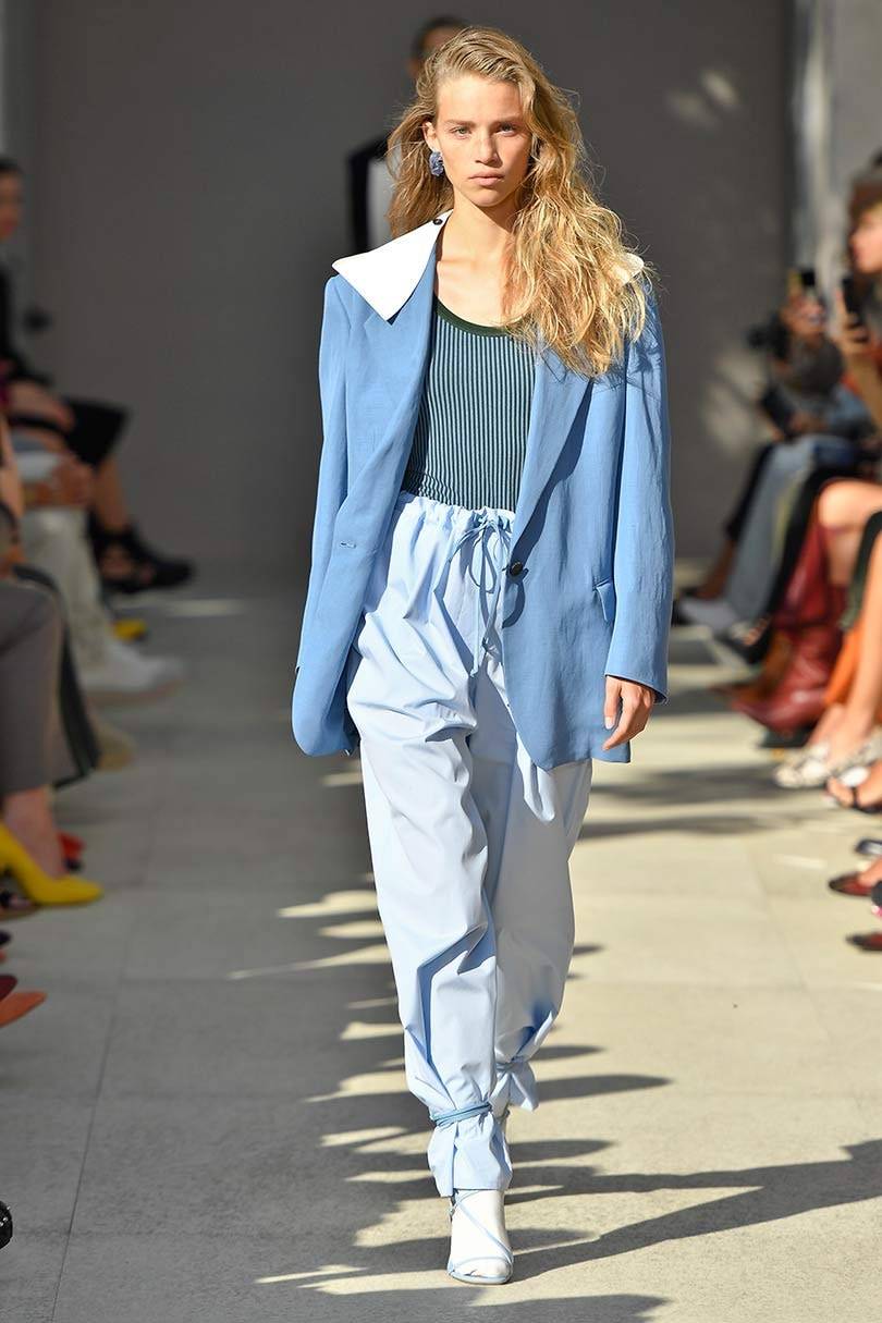 Gespot op de catwalk: Pantone’s modekleuren lente/zomer 2020 New York Fashion Week