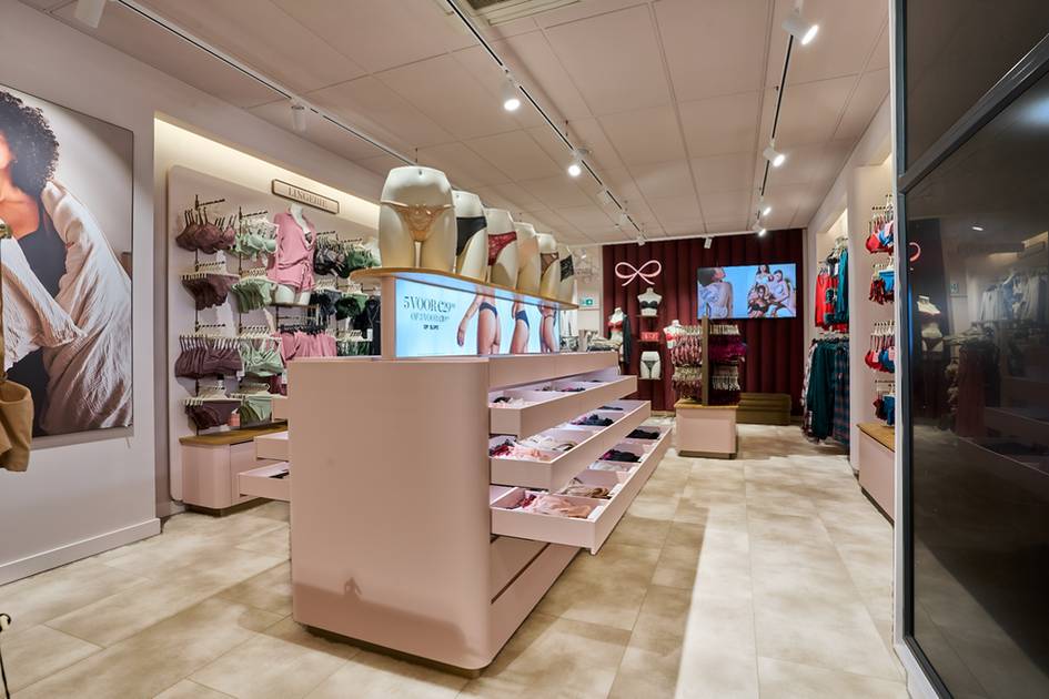 Who is Hunkemöller's new owner, Redwood Capital Management?