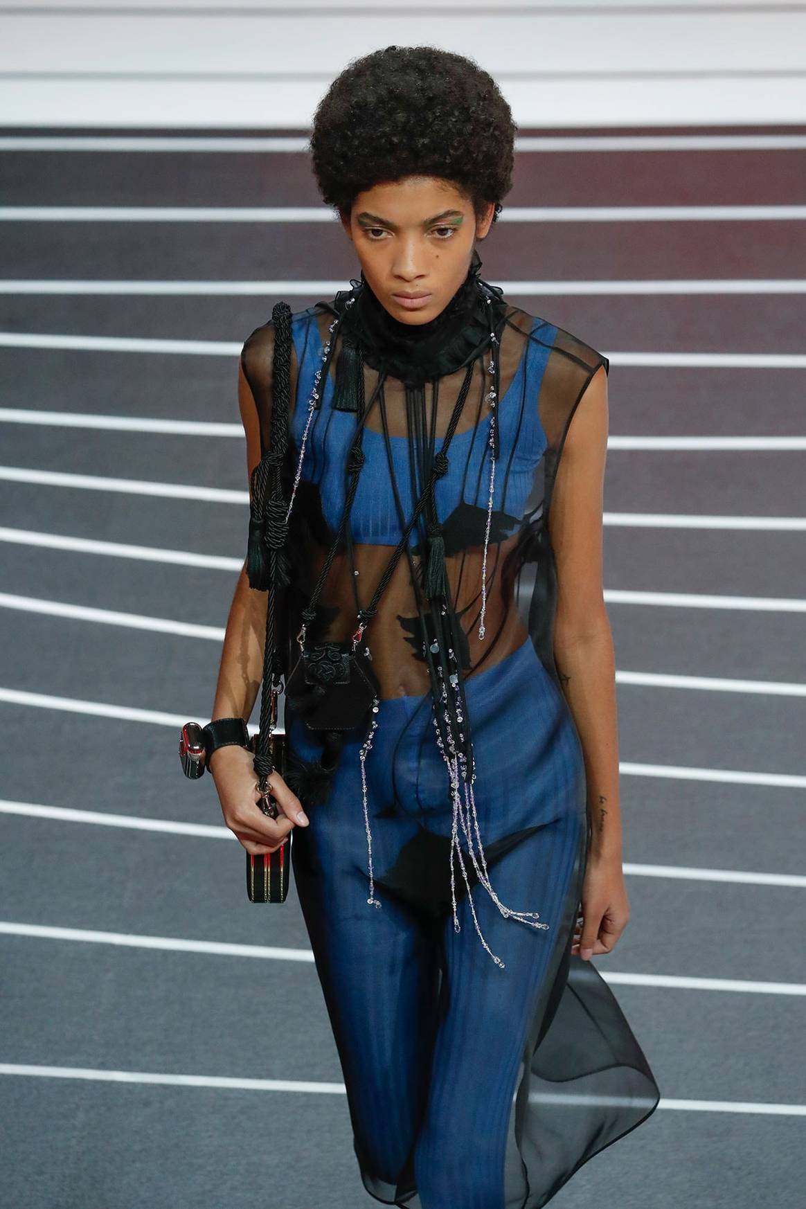 Moda surrealista para Prada e inspiración marina para Max Mara en Milán
