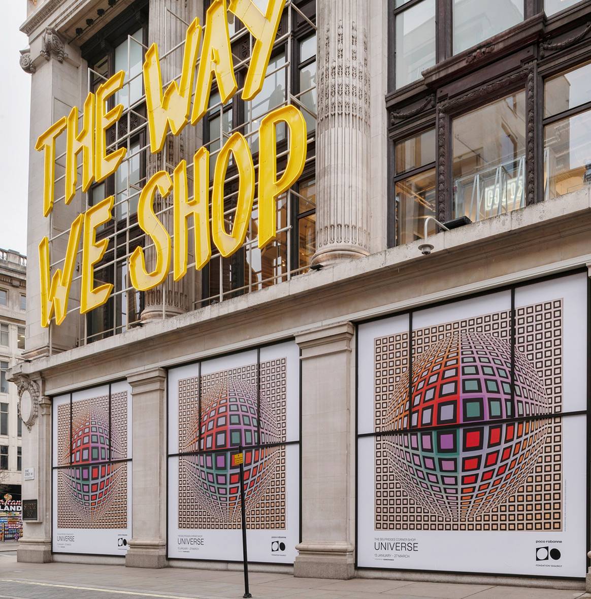 Photo Credits: Universe, nuevo córner en Selfridges dedicado al Op-Art y al artista Victor Vasarely.