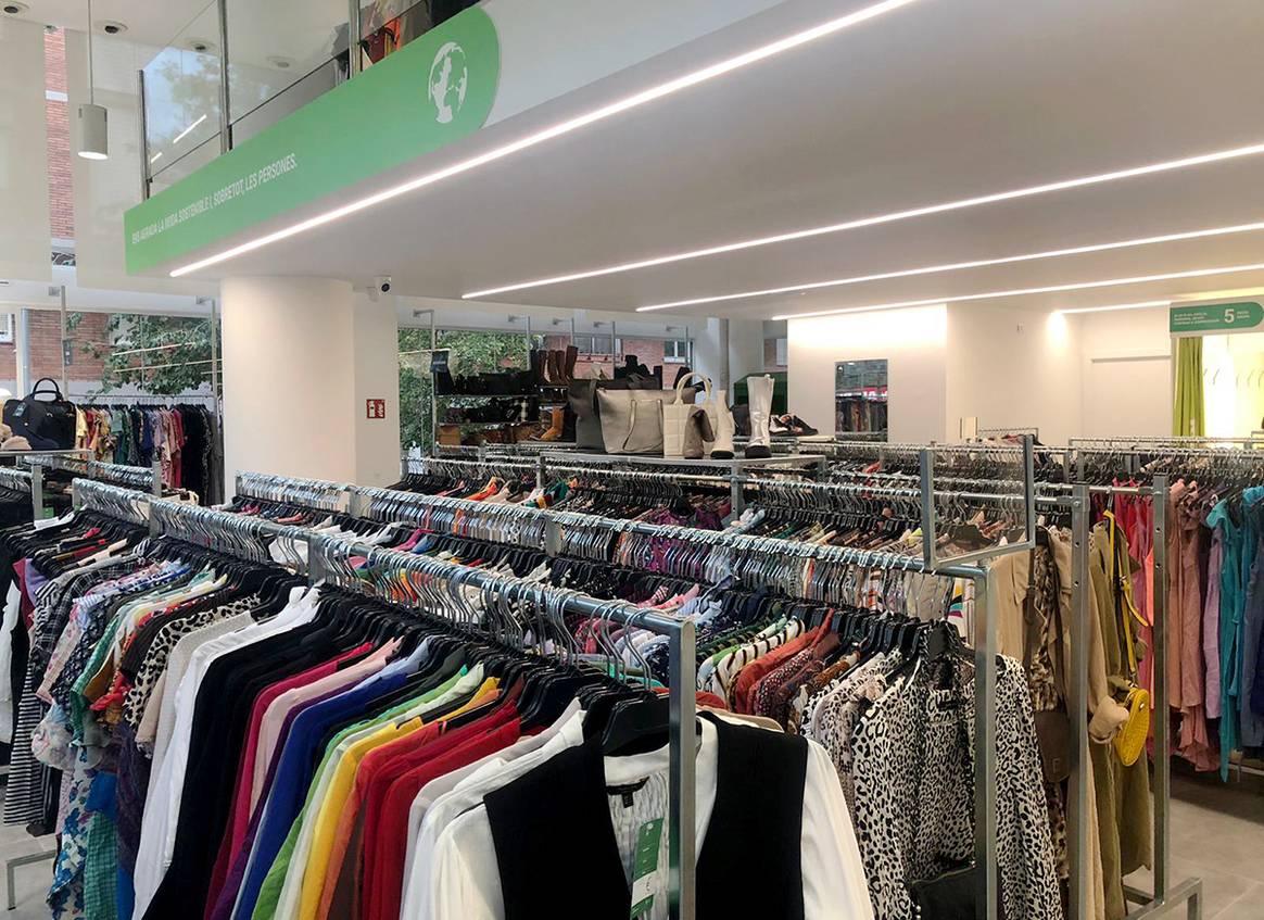 Tienda de Humana en el número 67 de la calle Numancia de Barcelona (España).