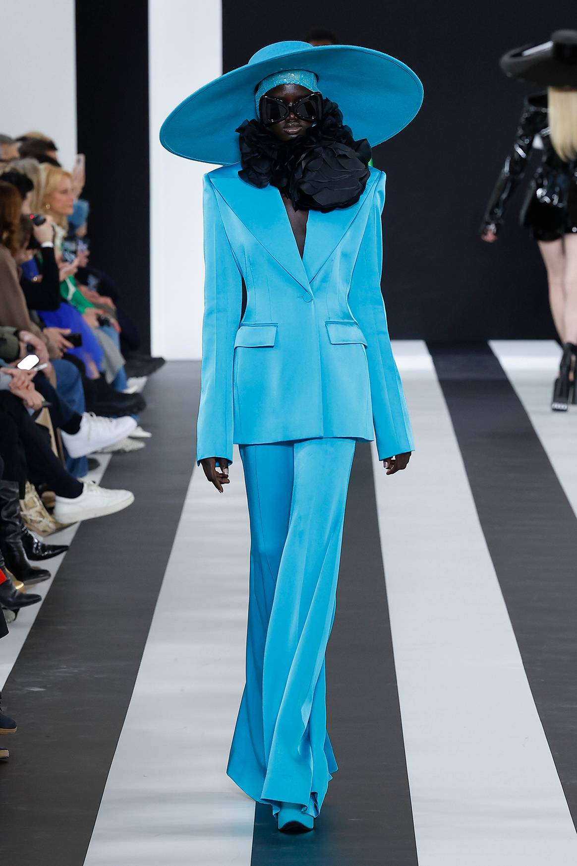 Photo Credits: Nina Ricci, colección Otoño/Invierno FW23. Desfile de la colección de debut de Harris Reed como director creativo de Nina Ricci, fotografía de cortesía.