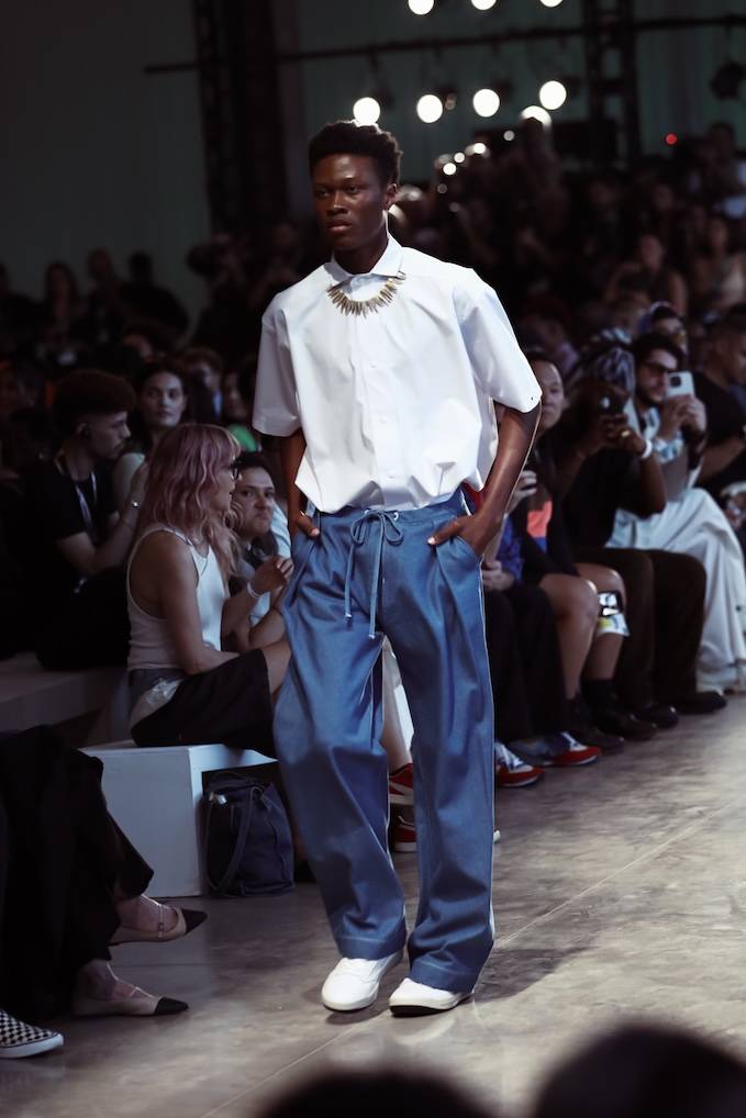 Wide-leg denim pants by Gefferson Vilanova