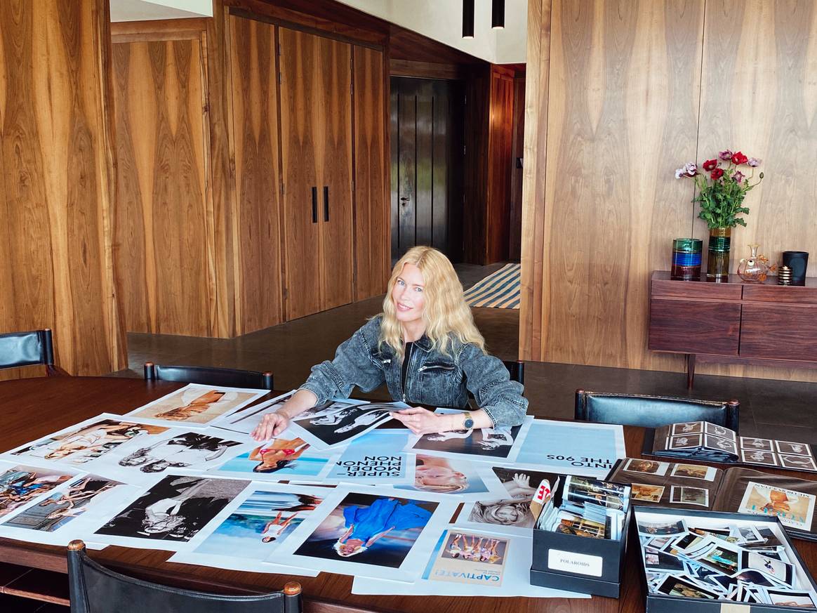 Claudia Schiffer bij Bildauswahl. Beeld:
© 2021 Cloudy Film Limited