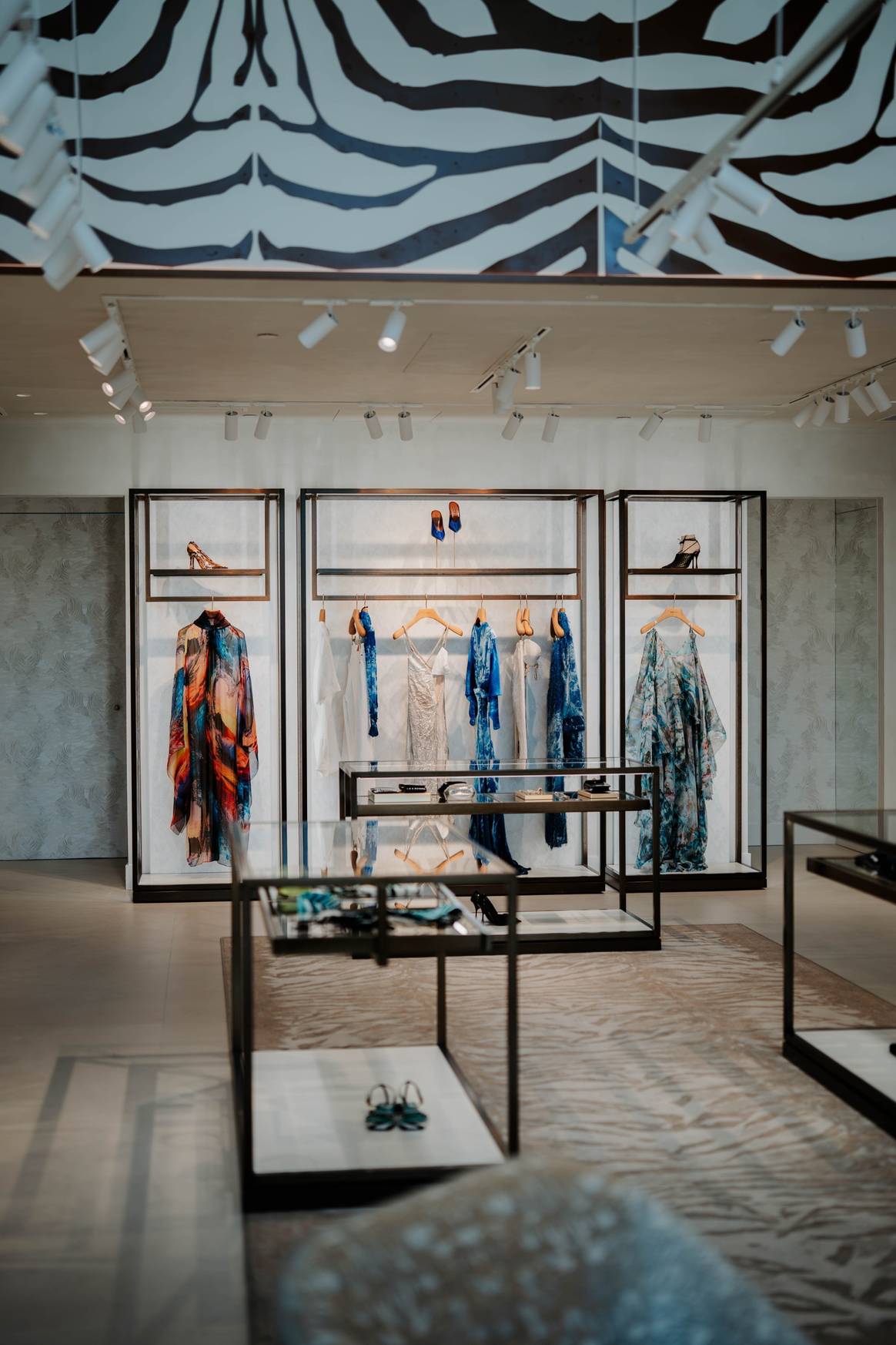 Roberto Cavalli refuerza su presencia en Ibiza con una nueva boutique.