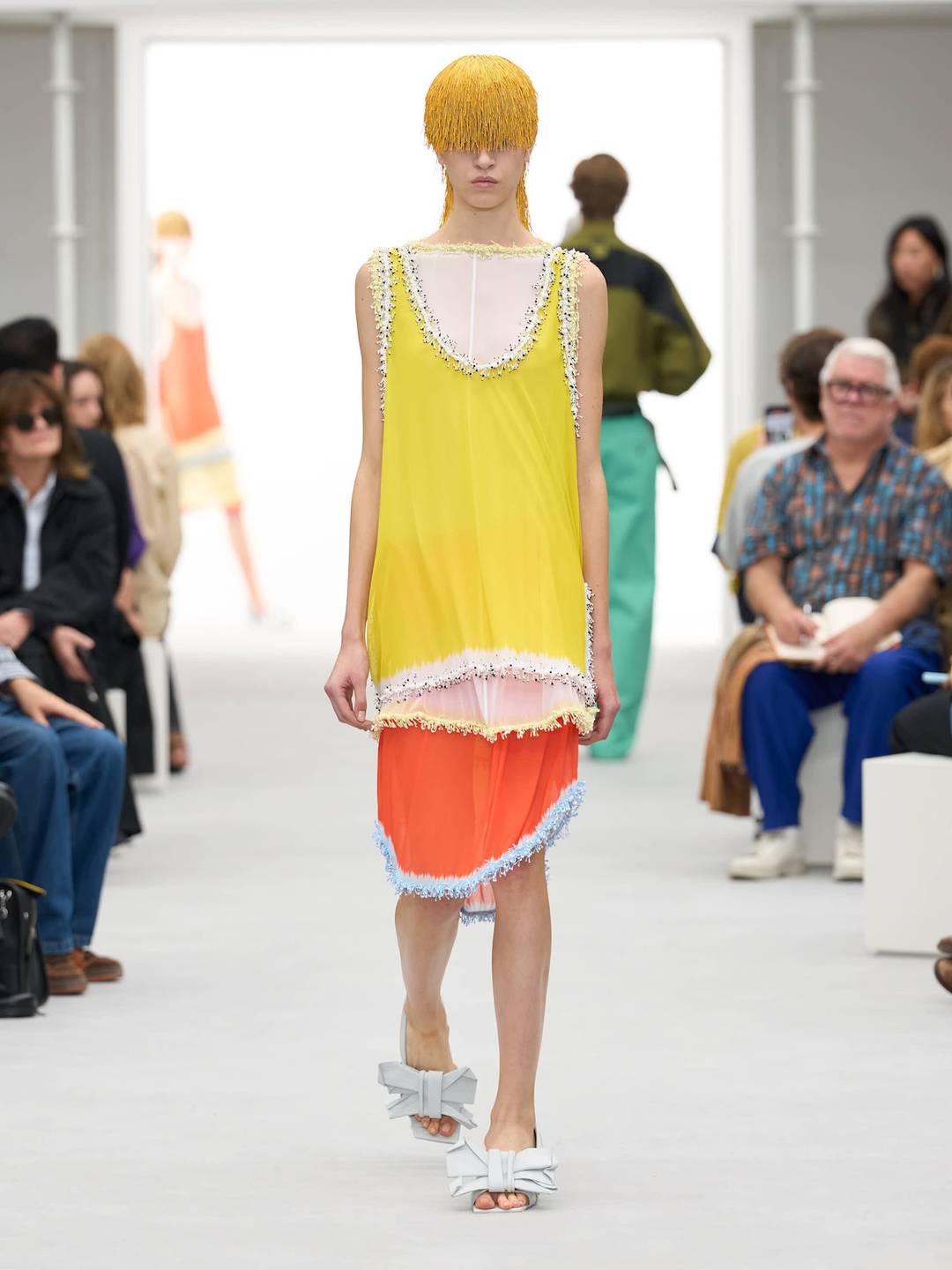 Loewe, sfilata di presentazione delle collezioni donna e uomo per la Primavera/Estate 2027.
