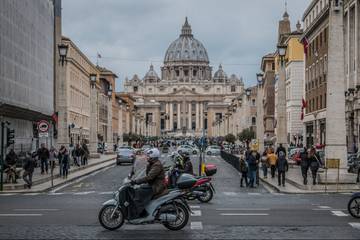 Italien: Verbrauchende pessimistischer – bessere Stimmung im Einzelhandel