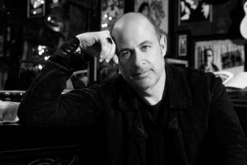 John Varvatos to receive Fashion Cares Award