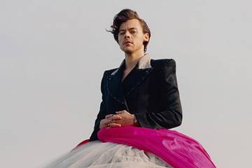 Video: Vogue presents behind the scenes of Harry Styles' photoshoot