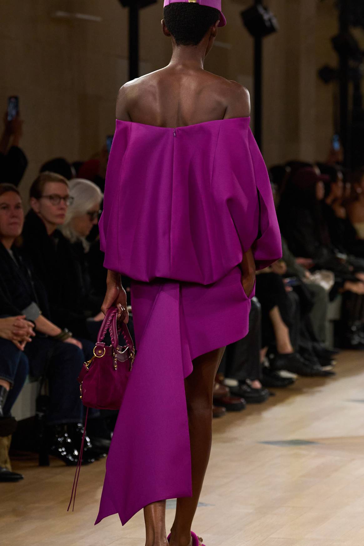 Credits: Balenciaga SS26 back view ©Launchmetrics/spotlight