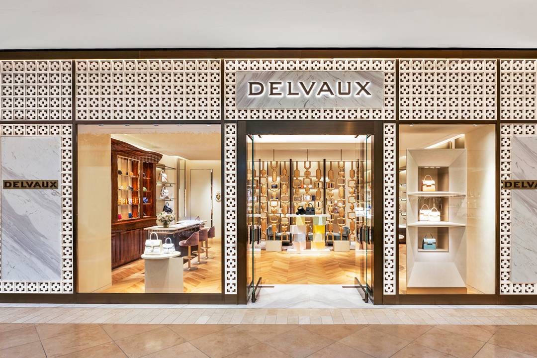 Delvaux in Cosa Mesa (VS).