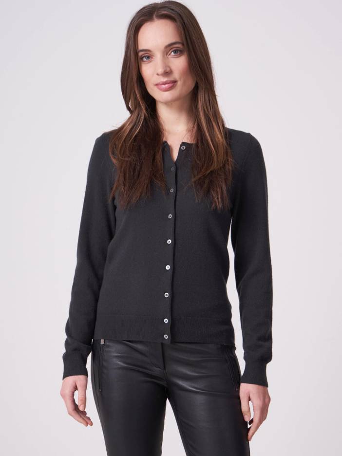 Basic fijngebreid vest met ronde hals van biologisch cashmere | Repeat Cashmere