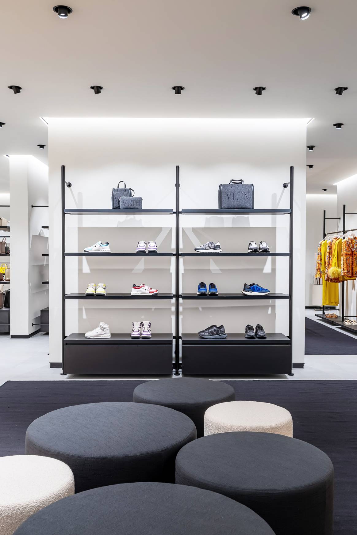 Valentino winkel in Designer Outlet Roermond