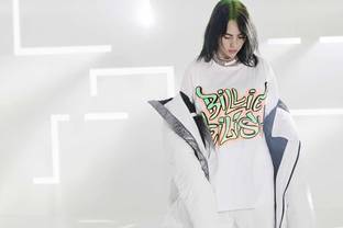 Билли Айлиш выпустила коллекцию с Bershka