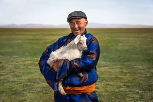 Santé, biodiversité, savoir-faire : Loro Piana (LVMH) s’engage pour la filière cachemire mongole