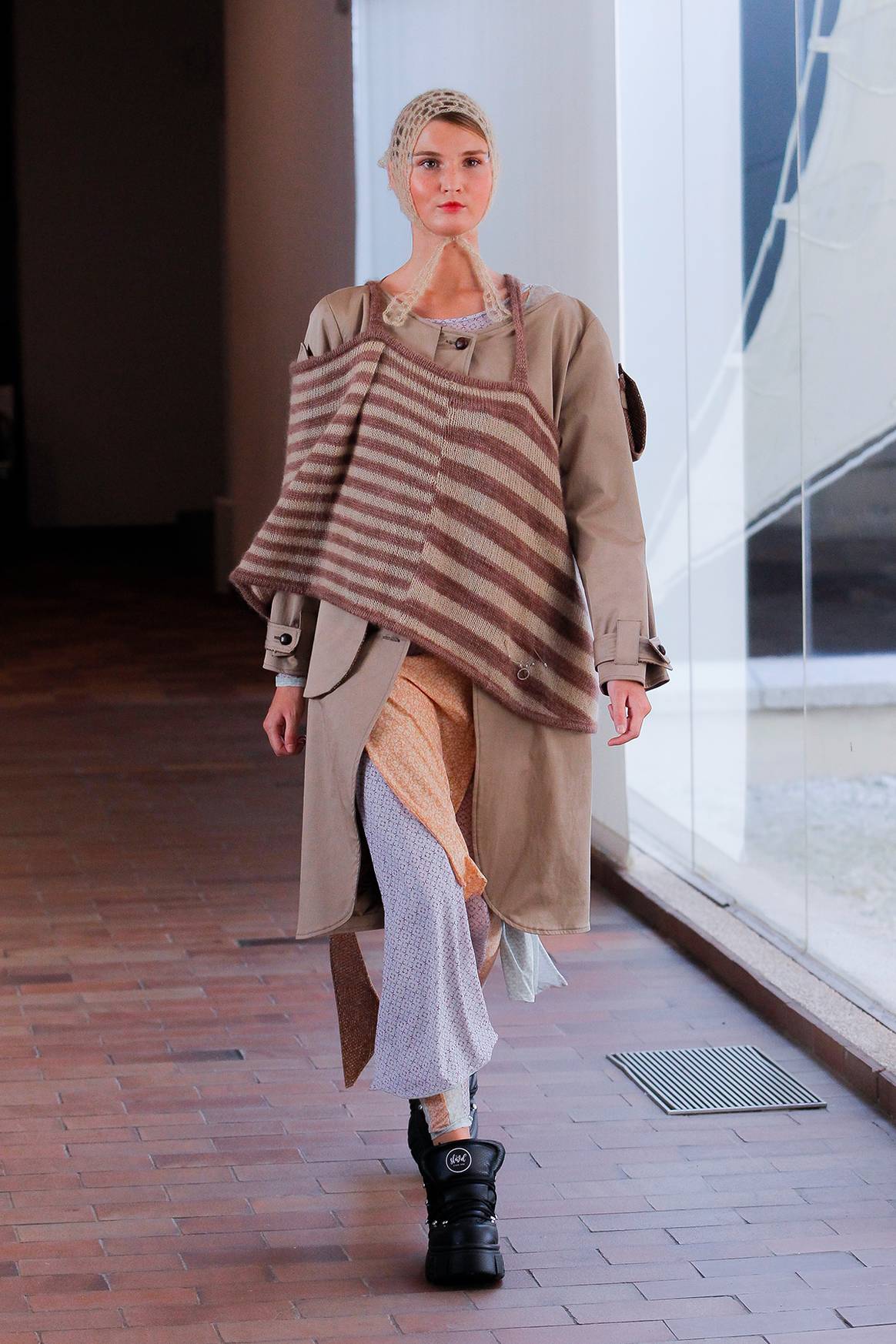 Photo Credits: Marta Sierra, colección final de Grado en “Fashioners of the world”.