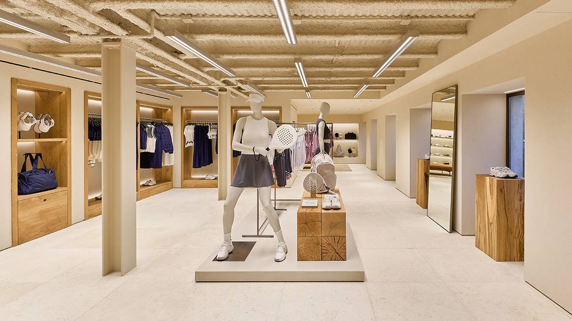 Tienda de Oysho en el 24-26 de la Place de la Madeleine de París (Francia).