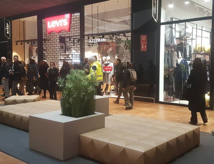 CityLife Shopping district apre domani con 100 negozi