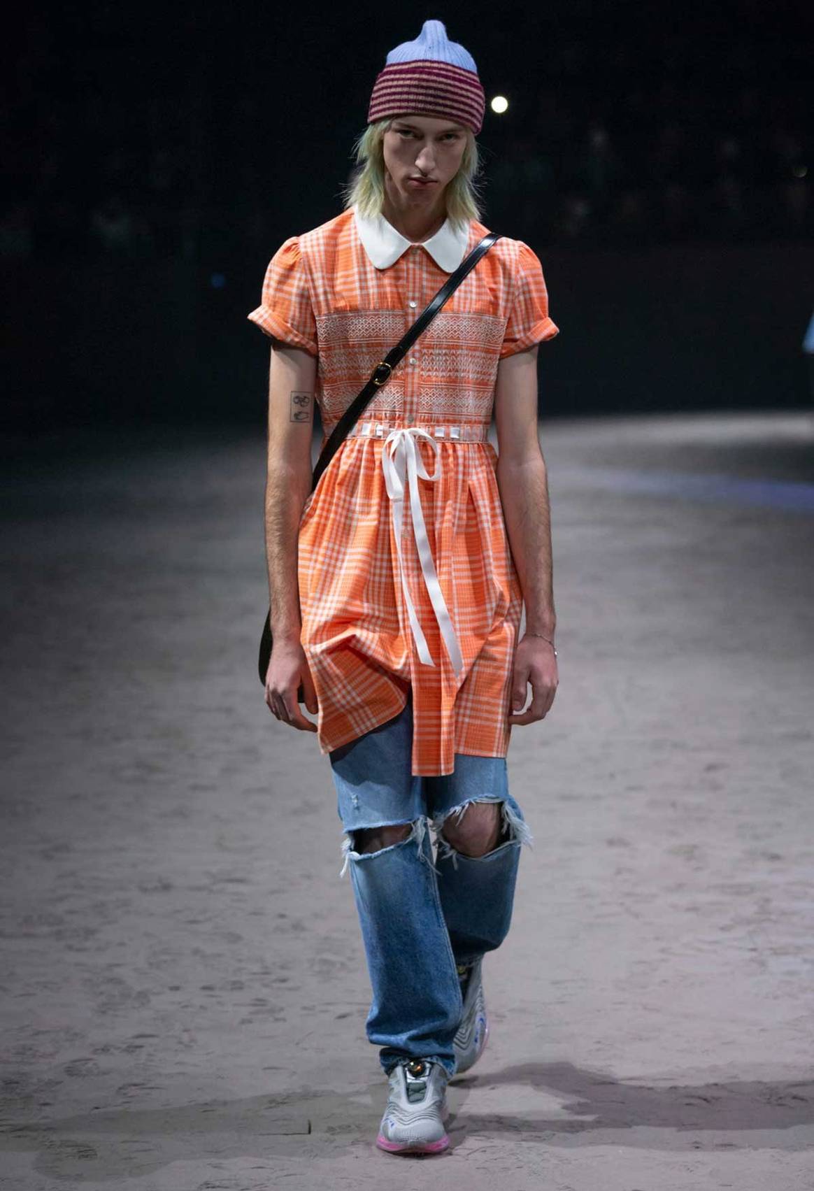 Gucci sacude Milán liberando al hombre de su “masculinidad tóxica”