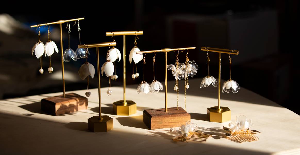 Picture: earrings made of disposable bottles by Upcycle
with Jing