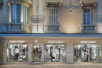 Une société du groupe Armani placée sous administration judiciaire