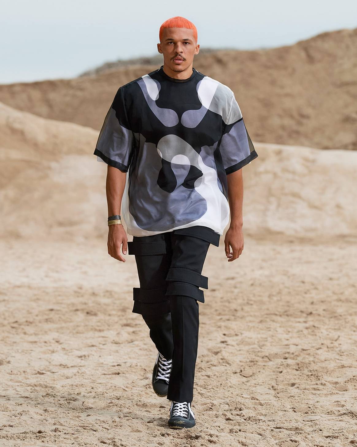 Burberry SS22: Tisci ‘challenges conventional codes’ in otherworldly menswear show