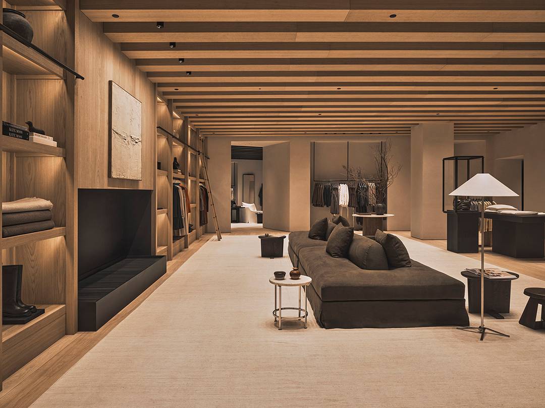 Tienda de Zara diseñada por Vincent Van Duysen en el número 584 de la avenida Diagonal de Barcelona (España).