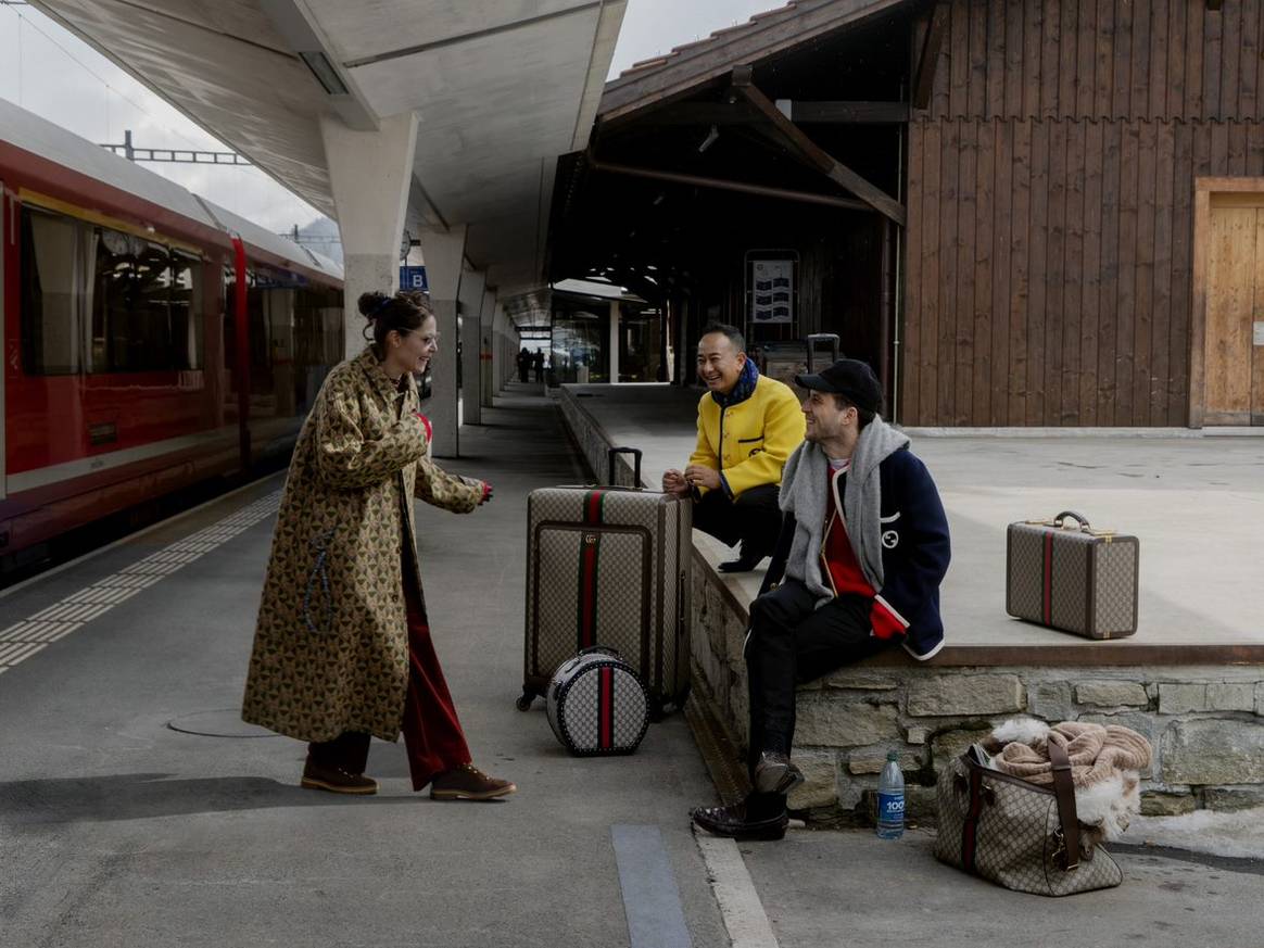 Die drei Künstler in St. Moritz. Bild: Artists In Flux; Nomad & Gucci