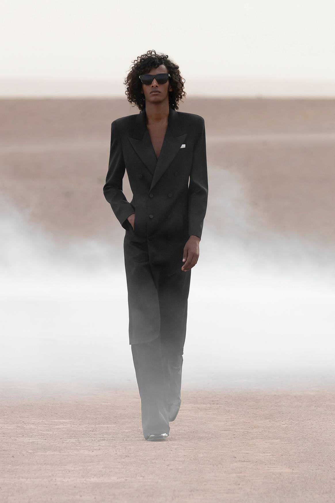 Photo Credits: Saint Laurent, colección masculina para la temporada Primavera/Verano SS23.