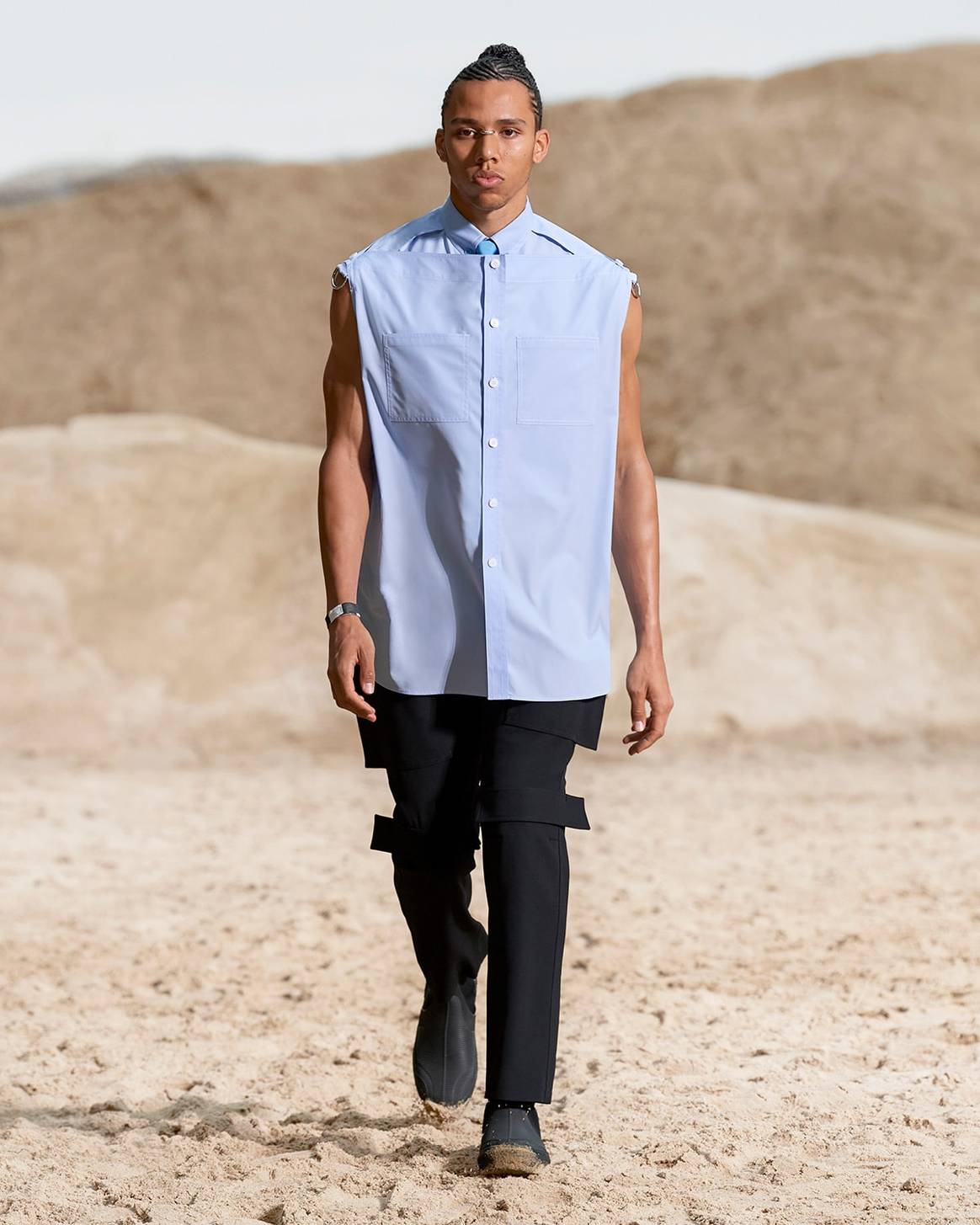Burberry SS22: Tisci ‘challenges conventional codes’ in otherworldly menswear show