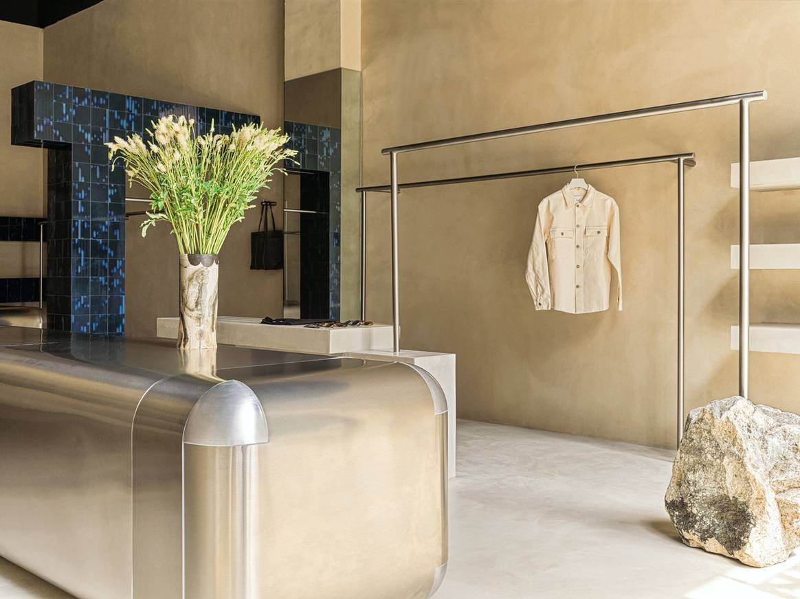 NN.07 London store.