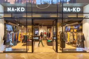 Influencer-Marke NA-KD eröffnet in Frankfurt