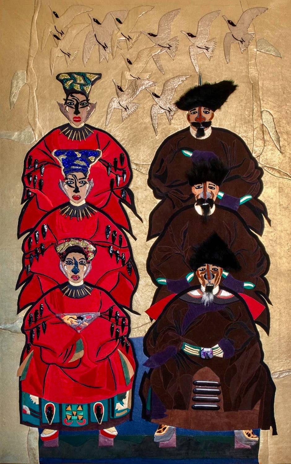 Textielschilderij The Ancestors, gemengde techniek met leer, suède en bont.