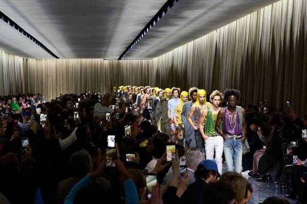 Jonathan Anderson reimmagina l'aristocrazia nella sua seconda collezione per Dior Homme