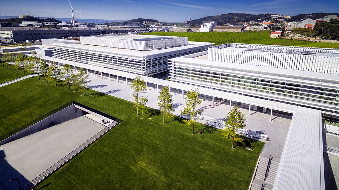 Exterior de la sede central de Inditex en Arteixo, La Coruña (España).