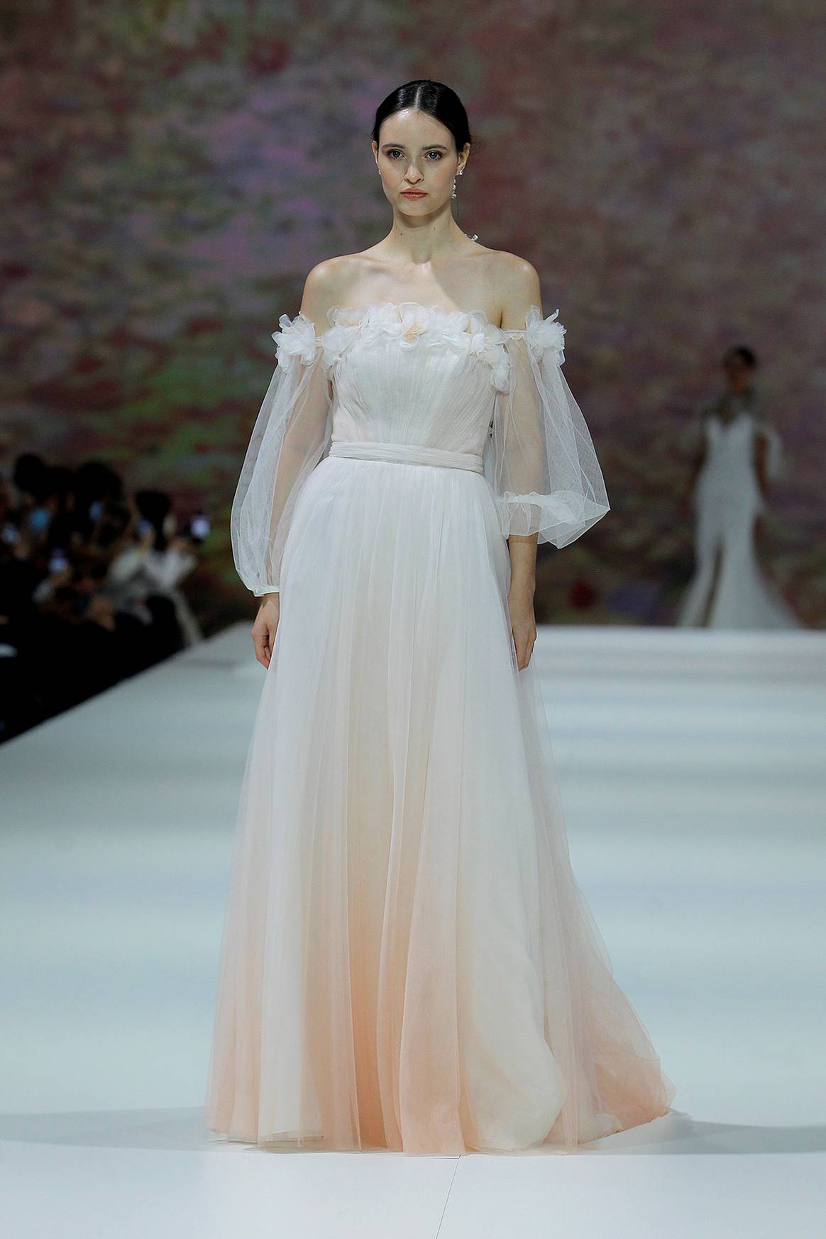 Photo Credits: Colección Marchesa for Pronovias 2023.
