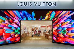 LVMH and Tiffany delay acquisition deal by three months