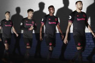 Les maillots Umbro 2018-2019 des clubs européens