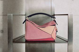 Loewe celebra los 10 años del “Puzzle” con una colección cápsula de aniversario