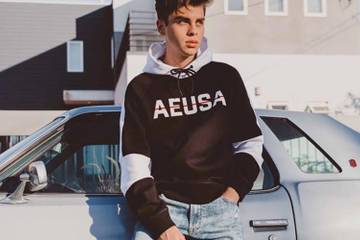 American Eagle Outfitters pledges to be carbon neutral by 2030