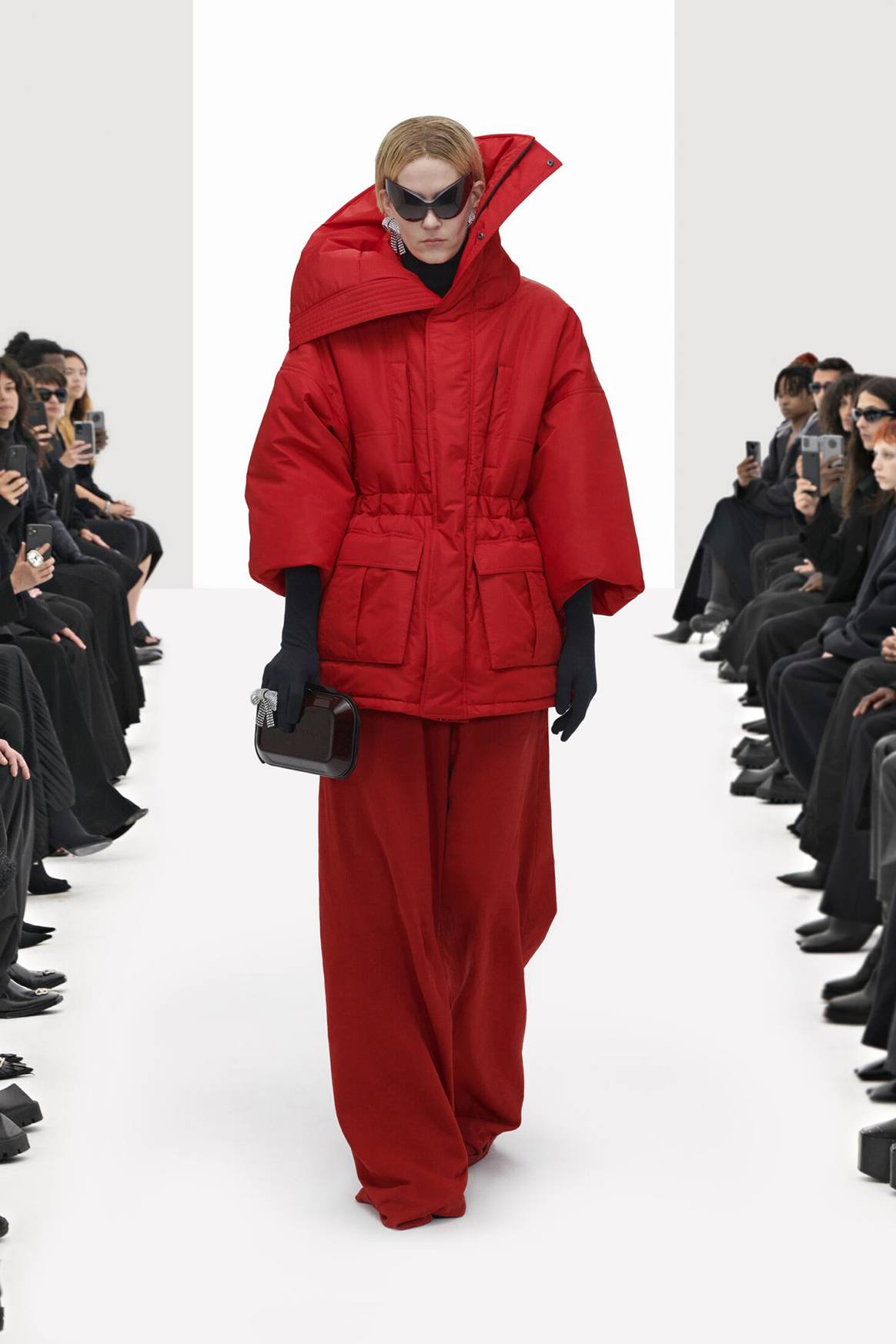 Photo Credits: Balenciaga, colección Primavera 2022.