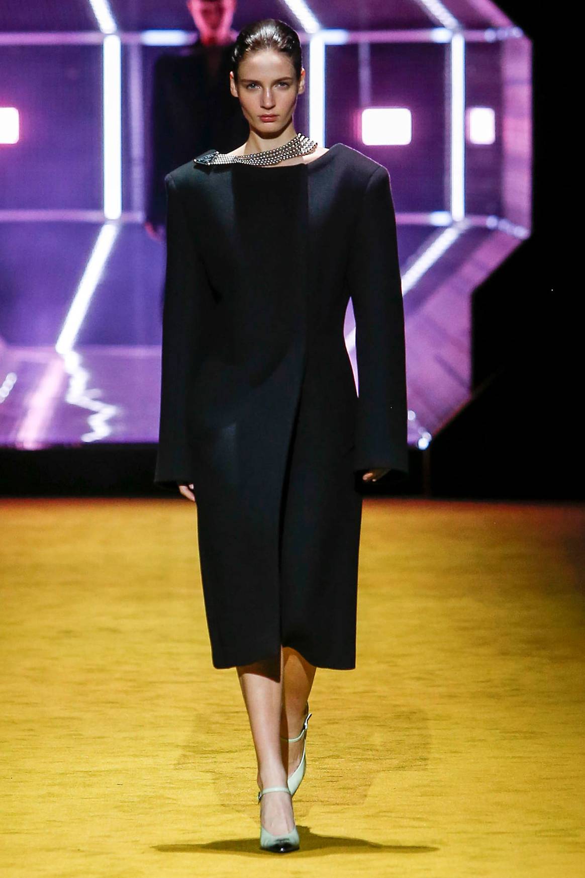 Photo Credits: Prada, colección para mujer para la temporada Otoño/Invierno FW 2022 Womesnwear. Prada, página oficial.