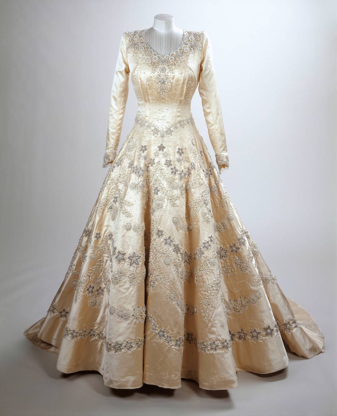 Bruidsjurk van Prinses Elizabeth,
Norman Hartnell, 1947