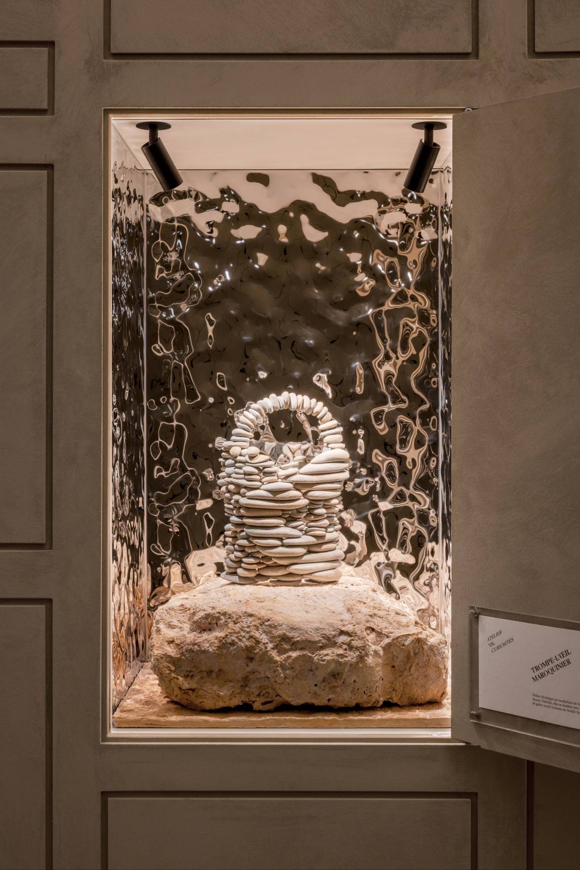 Polène Paris, Champs-Élysées - Atelier de Curiosités.