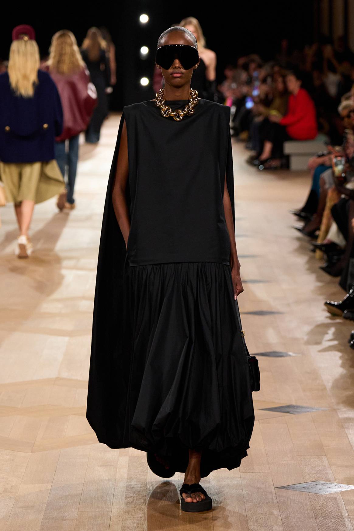 Balenciaga, desfile de presentación de la colección de mujer “The Heartbeat”, para la temporada Primavera/Verano 2026.