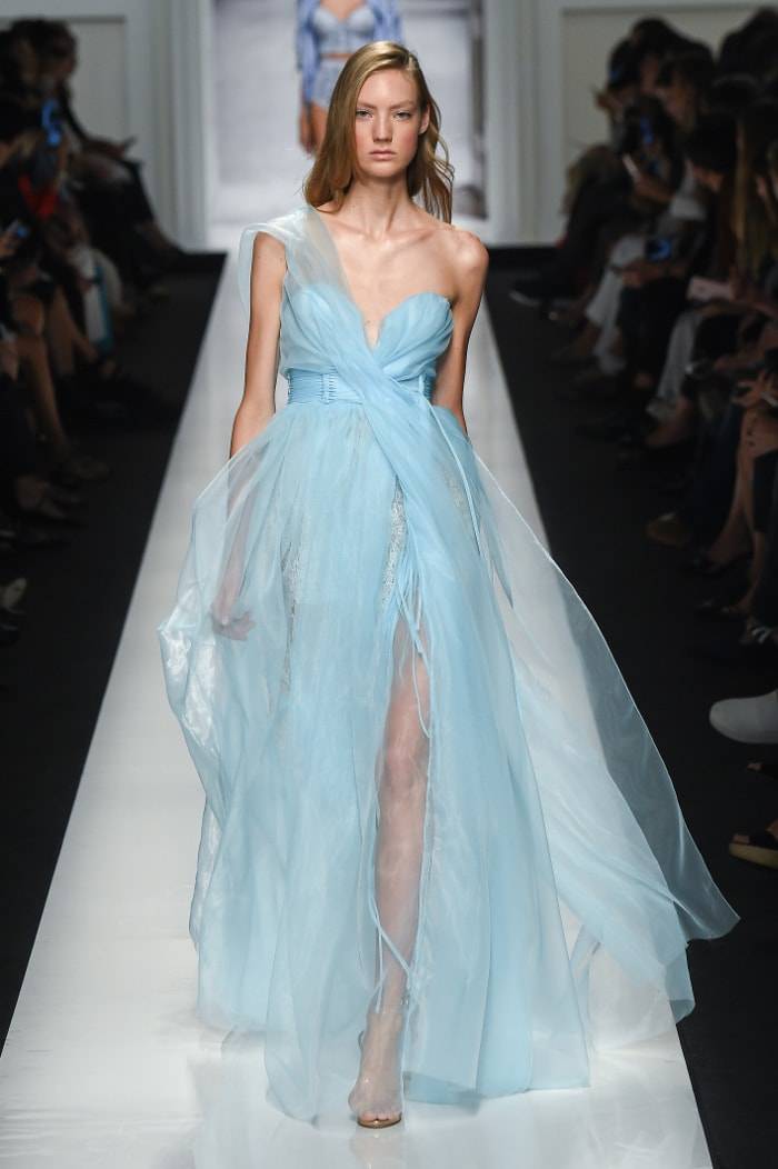 Gespot op de catwalk: de modekleuren voor lente/zomer 2017
