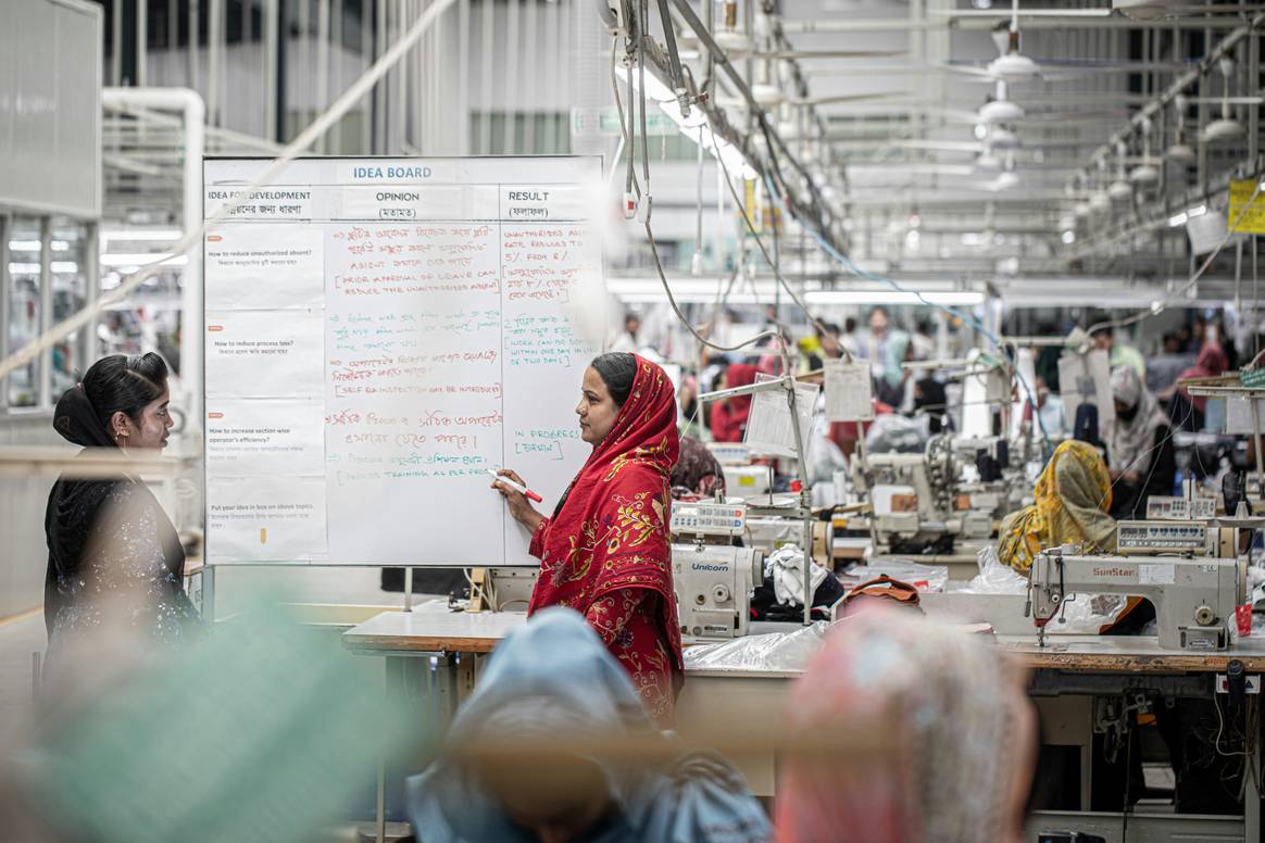 Workers in Pakistani garment factory