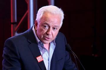 Belästigungsvorwürfe: Guess-Gründer Paul Marciano lässt Ämter ruhen