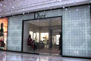 Ultra-affluent working women driving luxe market in India: Assocham